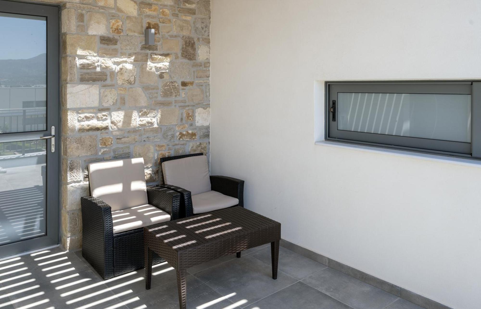 Itida Suites Sitia  Rum bild